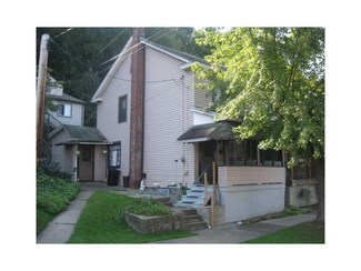 1038 7th Ave, Ford City, PA 16226