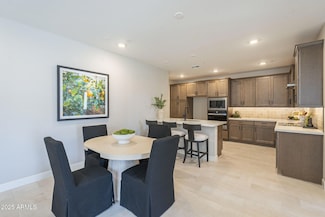 2121 W Sonoran Desert Dr Unit 95, Phoenix, AZ 85085