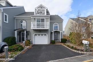 106 Marina Bay Ct, Highlands, NJ 07732