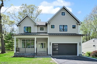 42 Stockton Rd, Summit, NJ 07901