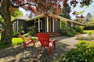 3853 NE 93rd St, Seattle, WA 98115