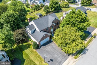 22 Knoll Side Ln, Middletown, MD 21769