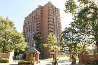 2121 S Yorktown Ave Unit 203, Tulsa, OK 74114