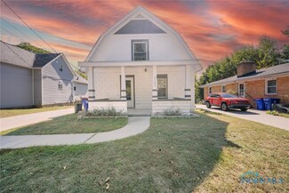 7165 Hall St, Holland, OH 43528