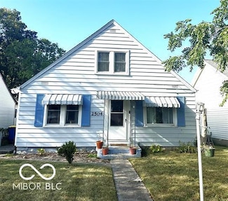 2504 W 8th St, Muncie, IN 47302
