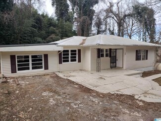 508 George St, Weaver, AL 36277