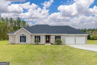 127 Winding Way Rd, Pembroke, GA 31321