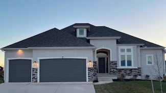 2055 NW O'Brien Rd, Lee's Summit, MO 64081