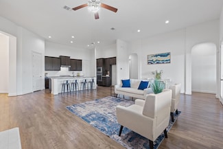 200 Brentwood Dr, Austin, TX 78737