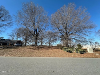 110 Hedgemore Dr, Kernersville, NC 27284