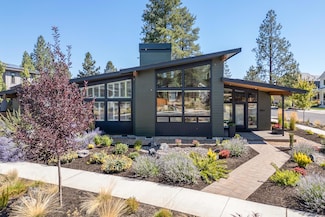 3057 NW Blodgett Way, Bend, OR 97703