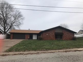 157 Highland Hills Dr, Follansbee, WV 26037