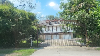 4715 Selinsky Rd, Houston, TX 77048