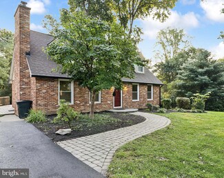 6721 Seneca Dr, Columbia, MD 21046