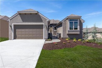 9856 Garden St, Lenexa, KS 66227