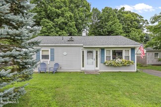 820 East St, Lee, MA 01238