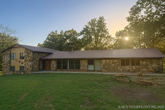 11451 S 652 Rd, Miami, OK 74354