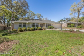 1967 Sussex Dr N, Orange Park, FL 32073