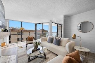 3916 Riviera Dr Unit 605, San Diego, CA 92109