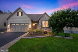 230 Honeycroft Blvd, Cochranville, PA 19330