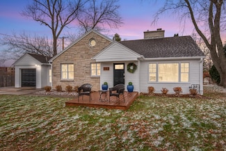 102 W Calumet Rd, Milwaukee, WI 53217