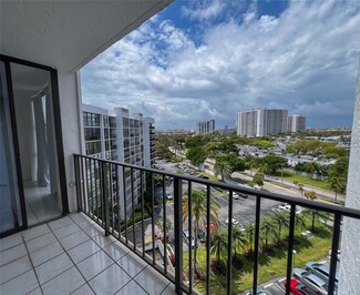 800 Parkview Dr Unit 903, Hallandale Beach, FL 33009