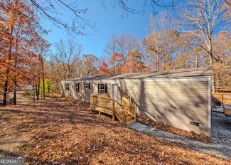 25 Soares Dr, Lavonia, GA 30553