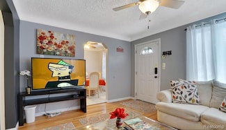 1460 E Chesterfield St, Ferndale, MI 48220