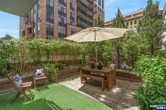 601 Observer Hwy Unit 204, Hoboken, NJ 07030