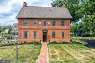 2249 Bob White Ln, Lancaster, PA 17601