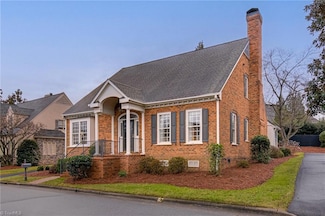201 Westhaven Cir, Winston Salem, NC 27104