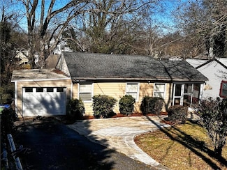 1895 Francis Ave NW, Atlanta, GA 30318