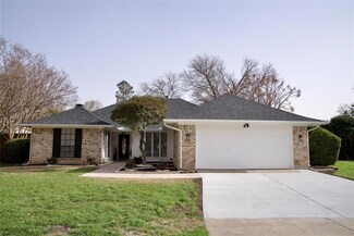 3808 Shadycreek Dr, Garland, TX 75042