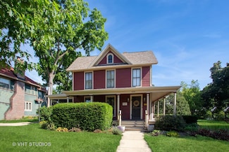 404 Washington St, West Dundee, IL 60118