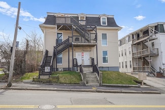 6-8 Hammond St, Worcester, MA 01610