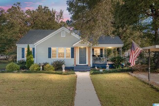 1506 20th Ave, Calera, AL 35040