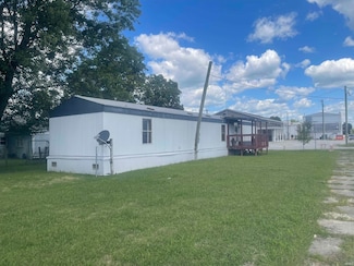 102 N Marker St, Royal Center, IN 46978