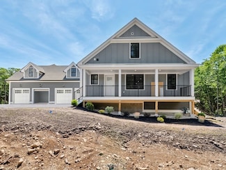 4 Hickory Ln, Beverly, MA 01915