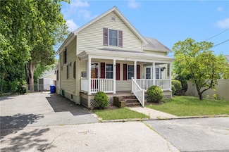 29 Fenner Ave Unit A, Riverside, RI 02915
