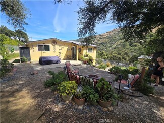 1070 Alta Vista Rd, Simi Valley, CA 93063
