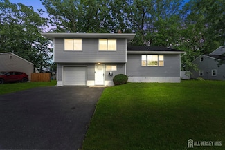 26 Half Acre Rd, Jamesburg, NJ 08831