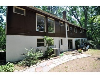 1 Burns Rd, Lexington, MA 02421
