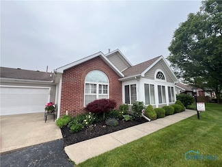7766 Greenville Crossing Unit 4-7766, Waterville, OH 43566