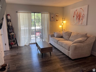 1206 E Waterside Cove Unit 21, Midvale, UT 84047