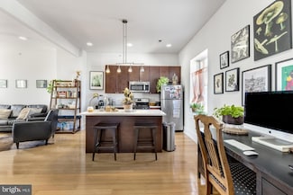 2136 E Dauphin St Unit 301, Philadelphia, PA 19125