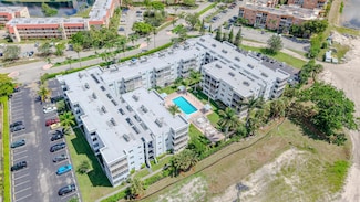 3000 W Sunrise Lakes Dr Unit 322, Sunrise, FL 33322