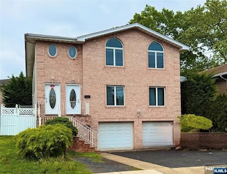 751 Edgewater Ave Unit 2, Ridgefield, NJ 07657