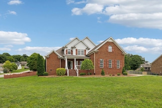 1769 Mayflower Dr, Columbia, TN 38401