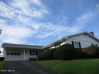 205 Shady Ln, Jersey Shore, PA 17740