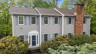 138 Worcester Ln, Waltham, MA 02451